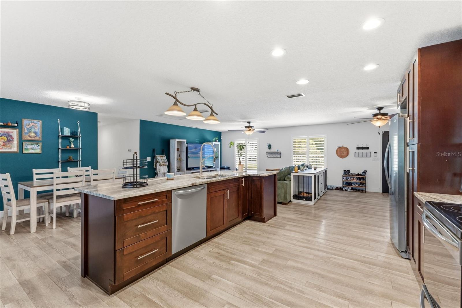 5502 BRUTON RD, PLANT CITY, FL, 33565