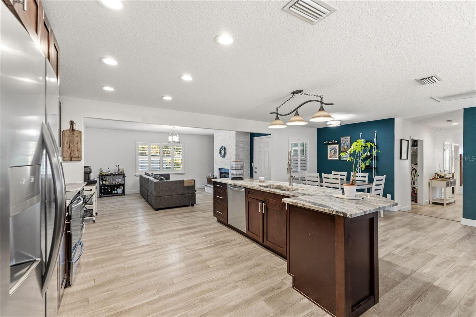 5502 BRUTON RD, PLANT CITY, FL, 33565