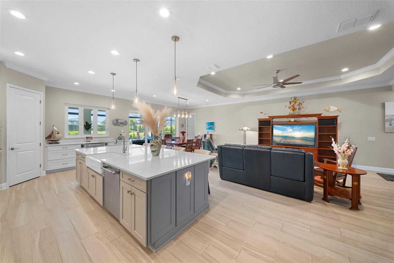 21244 HOLMES CIR, VENICE, FL, 34293