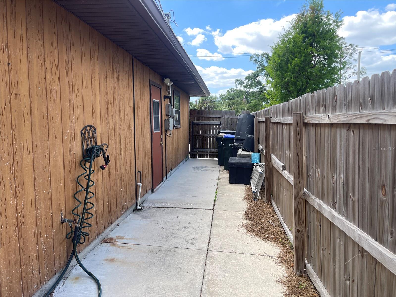 5662 S SALFORD BLVD, NORTH PORT, FL, 34287