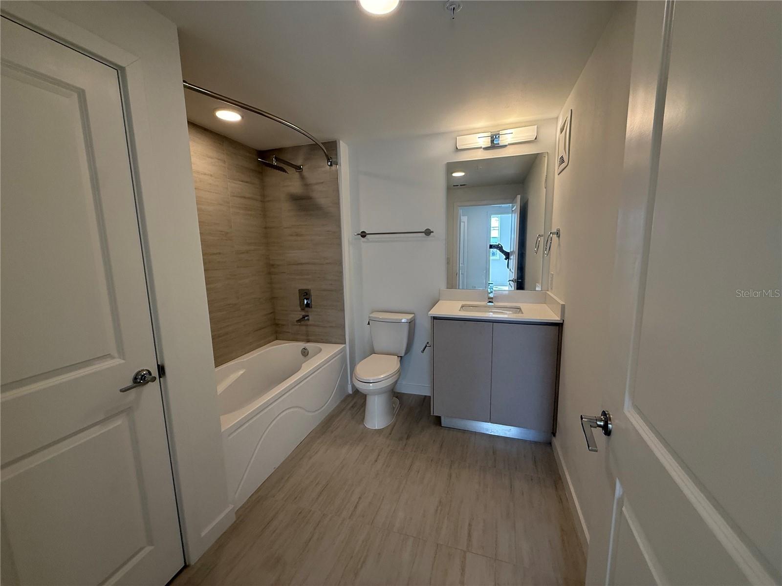 5579 MILLENIA PARK BLVD #424, ORLANDO, FL, 32839