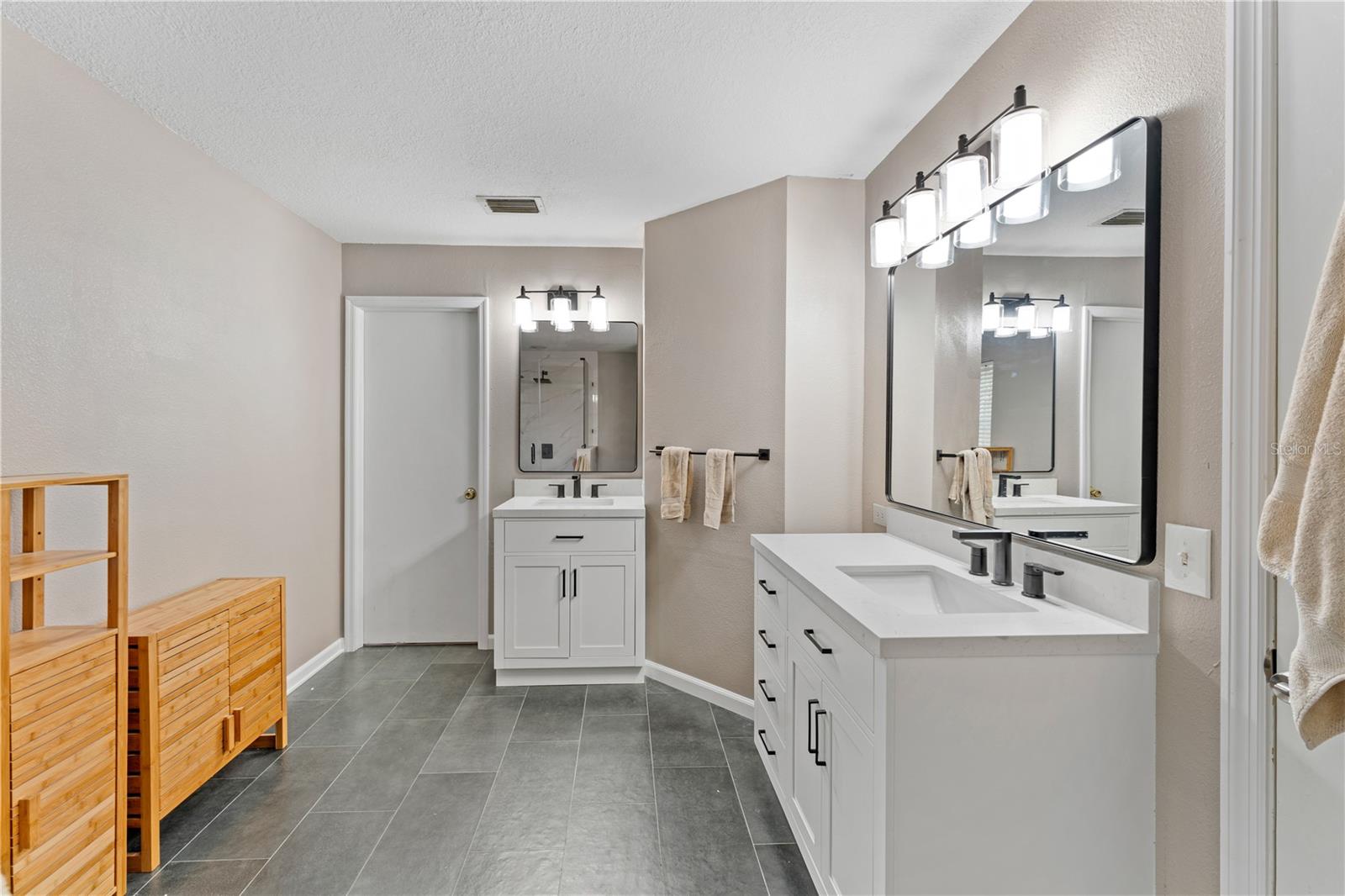 9758 FOX HOLLOW RD, TAMPA, FL, 33647