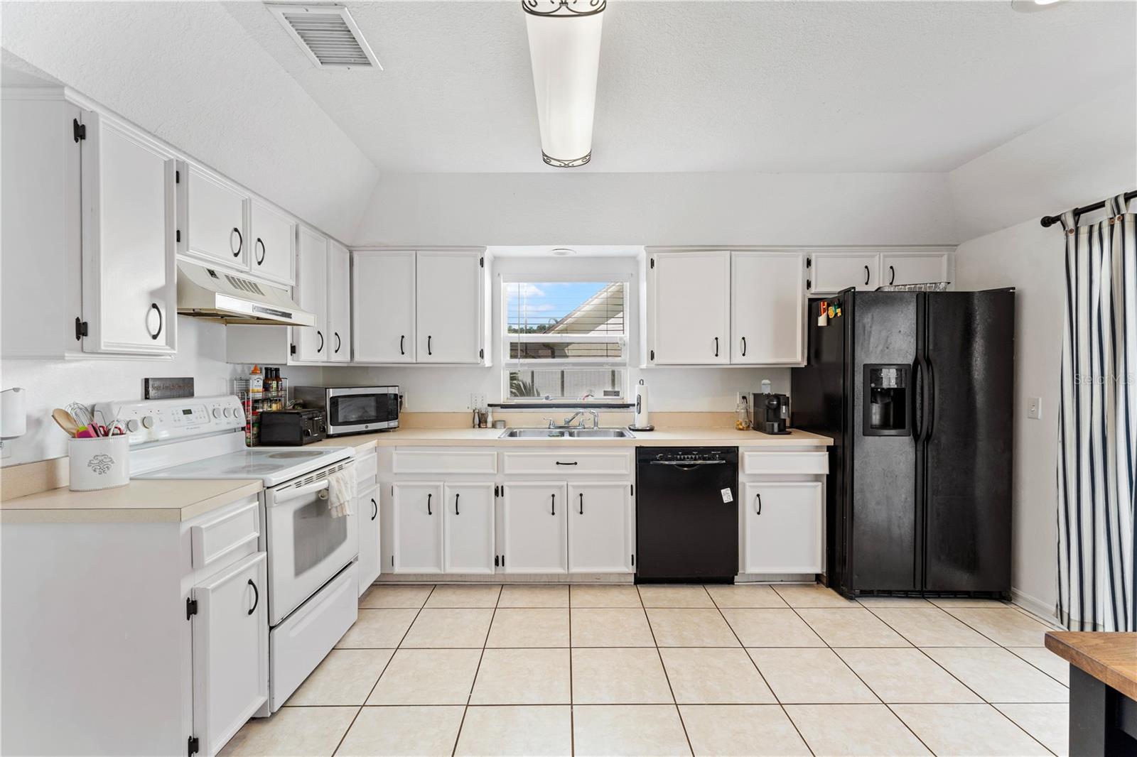 9758 FOX HOLLOW RD, TAMPA, FL, 33647