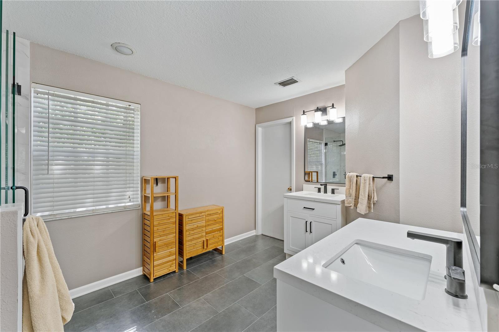 9758 FOX HOLLOW RD, TAMPA, FL, 33647