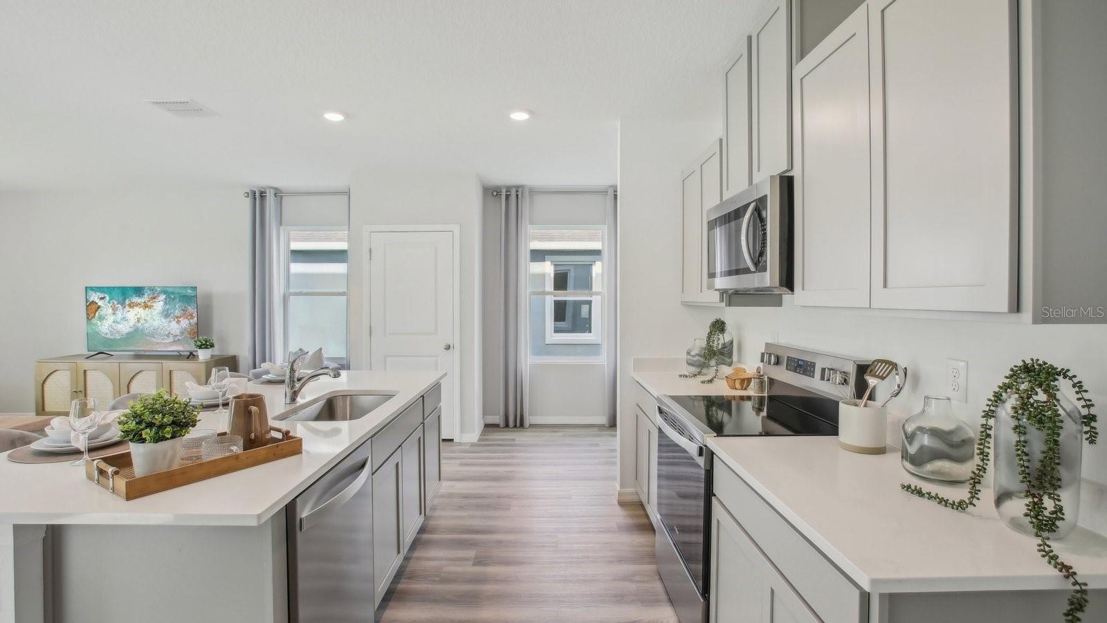 32345 EVENING GROVE CT, WESLEY CHAPEL, FL, 33543