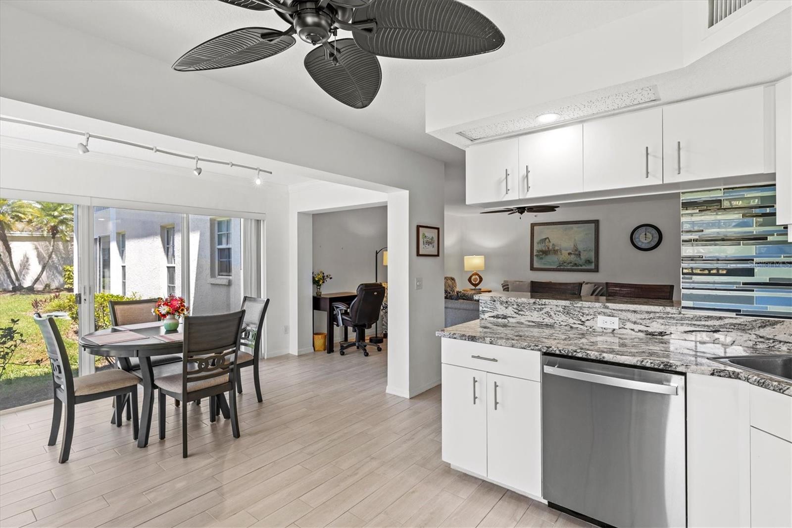 811 MONTROSE DR #103, VENICE, FL, 34293