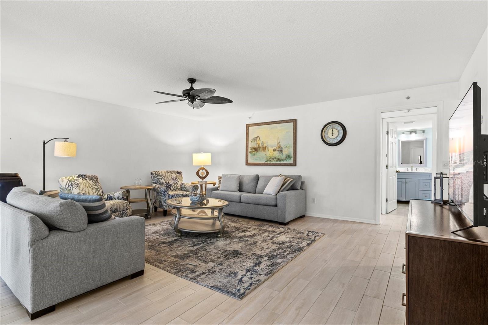 811 MONTROSE DR #103, VENICE, FL, 34293