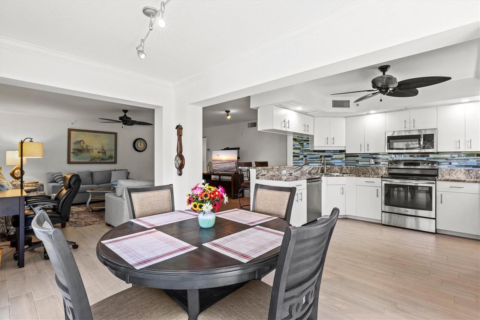 811 MONTROSE DR #103, VENICE, FL, 34293