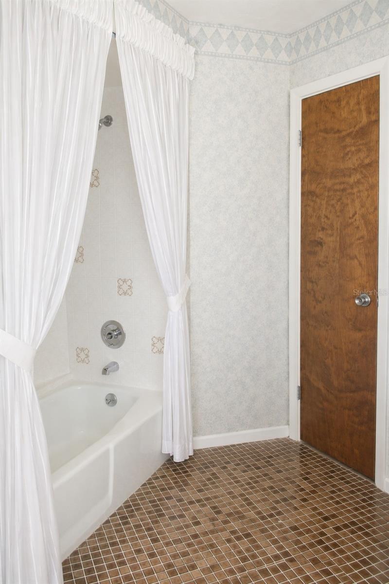 1606 CYPRESS POINT CT, VENICE, FL, 34293