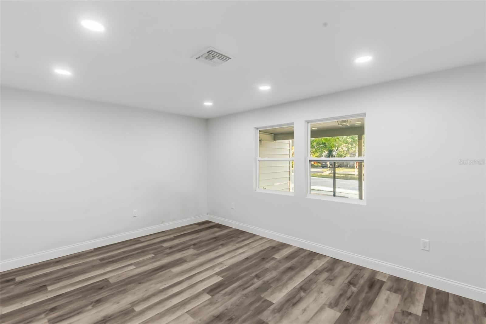 2726 6TH AVE W, BRADENTON, FL, 34205