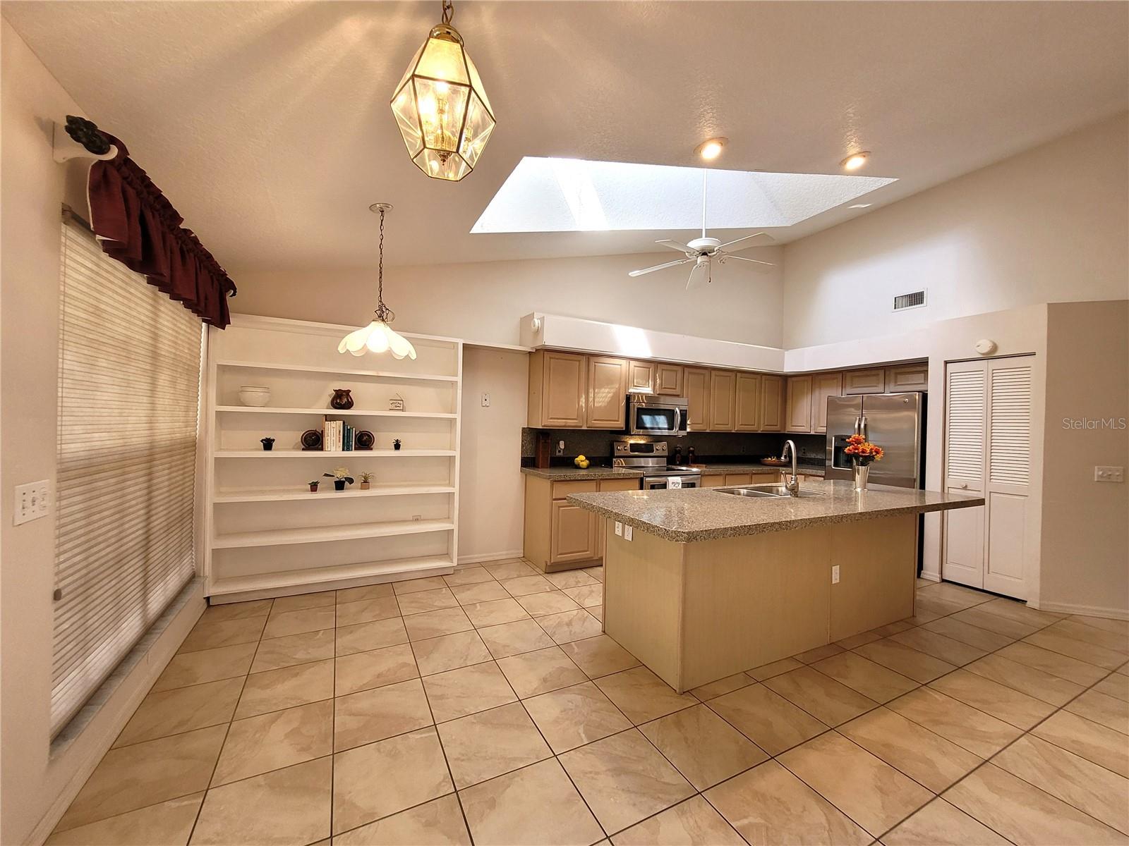 432 BAYTREE BLVD, TAVARES, FL, 32778