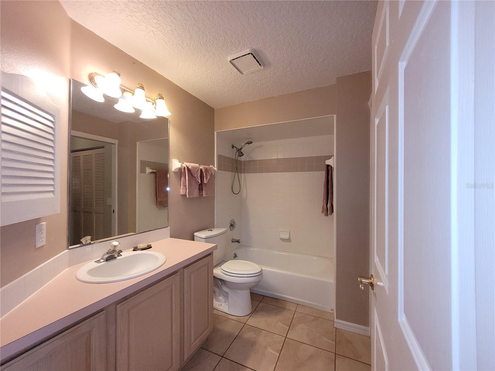 432 BAYTREE BLVD, TAVARES, FL, 32778