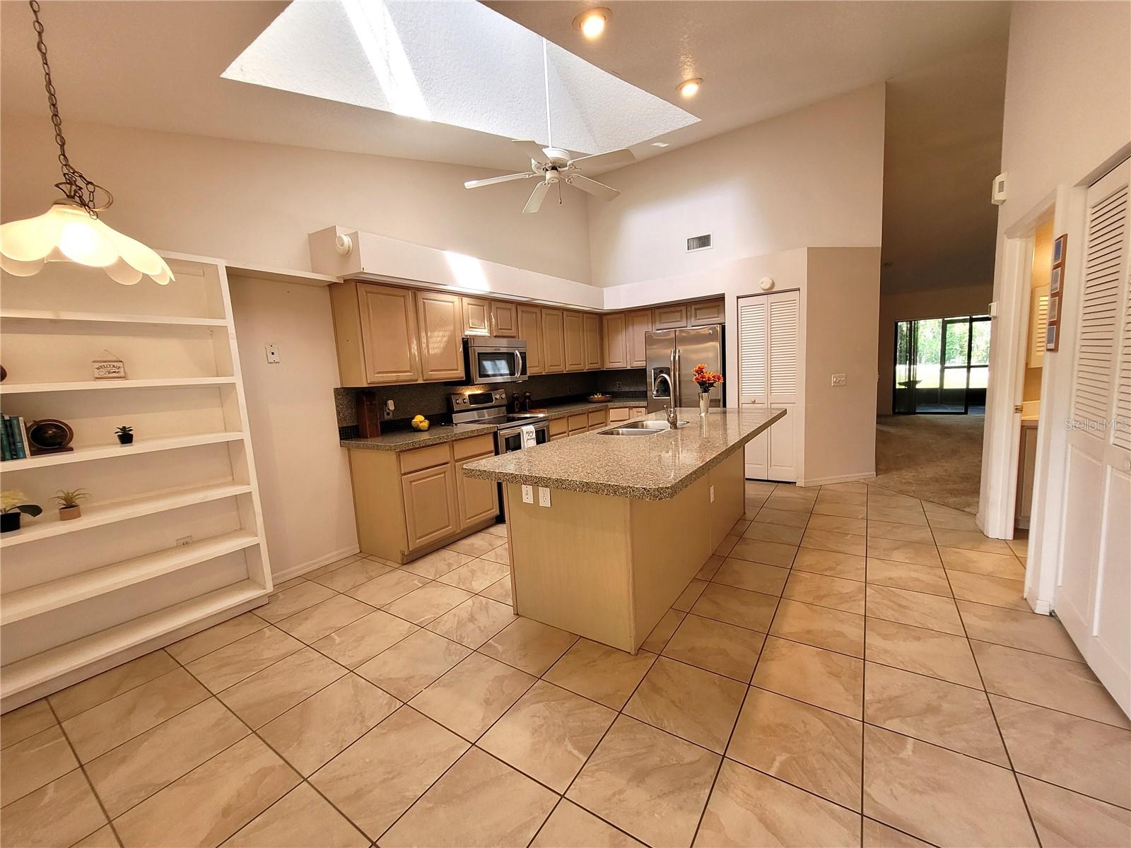 432 BAYTREE BLVD, TAVARES, FL, 32778