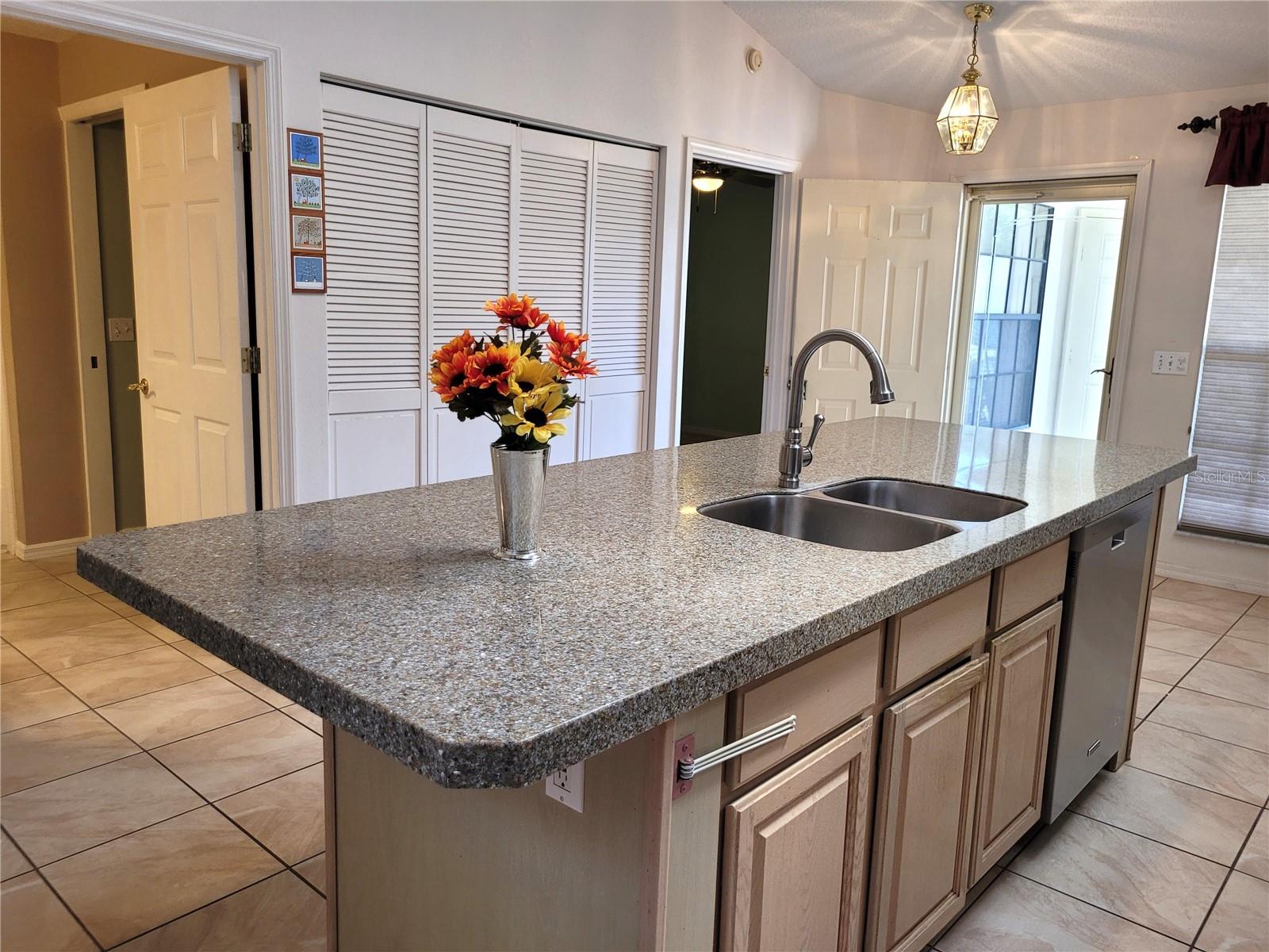 432 BAYTREE BLVD, TAVARES, FL, 32778