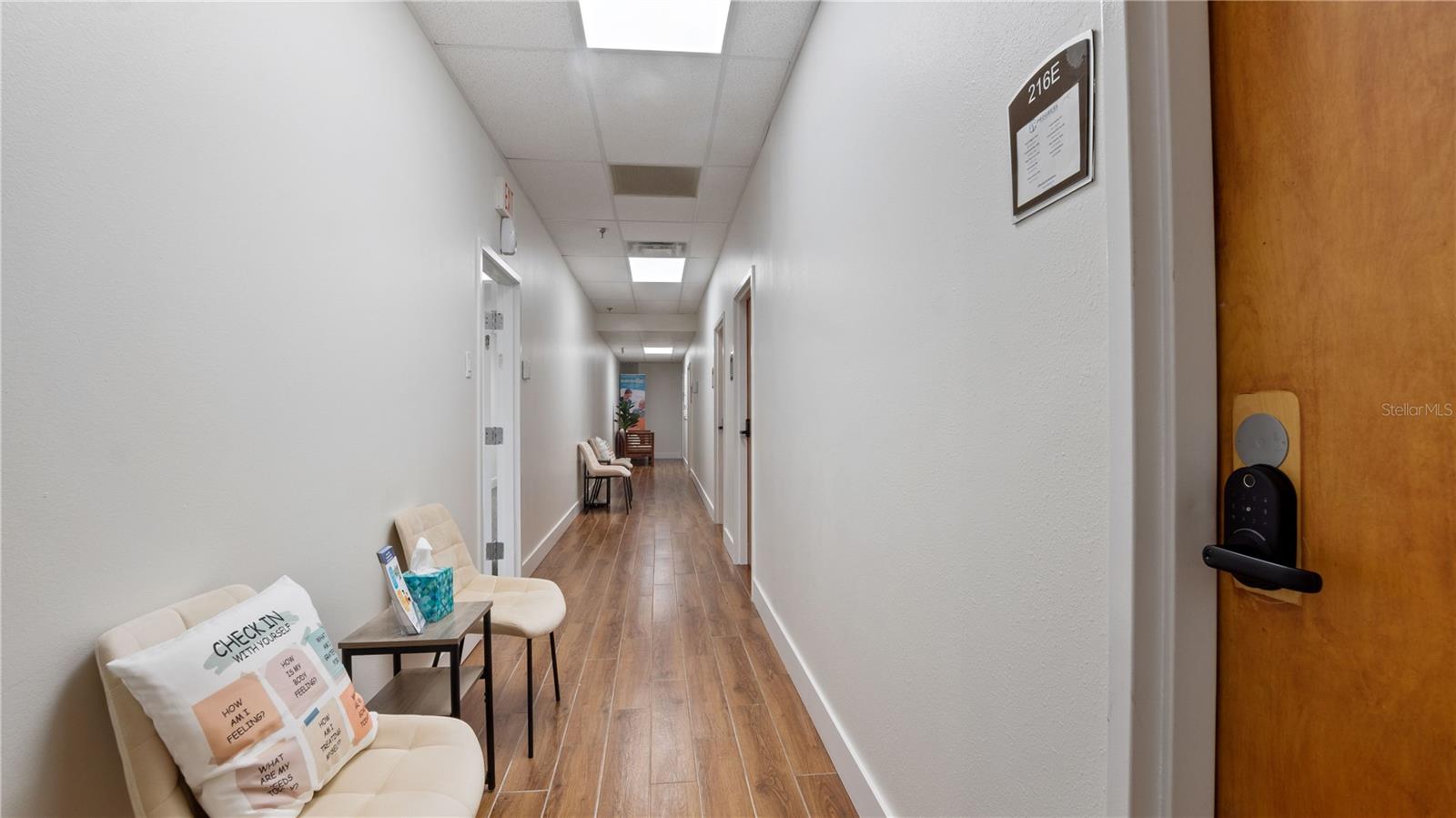 5449 S SEMORAN BLVD #220, ORLANDO, FL, 32822