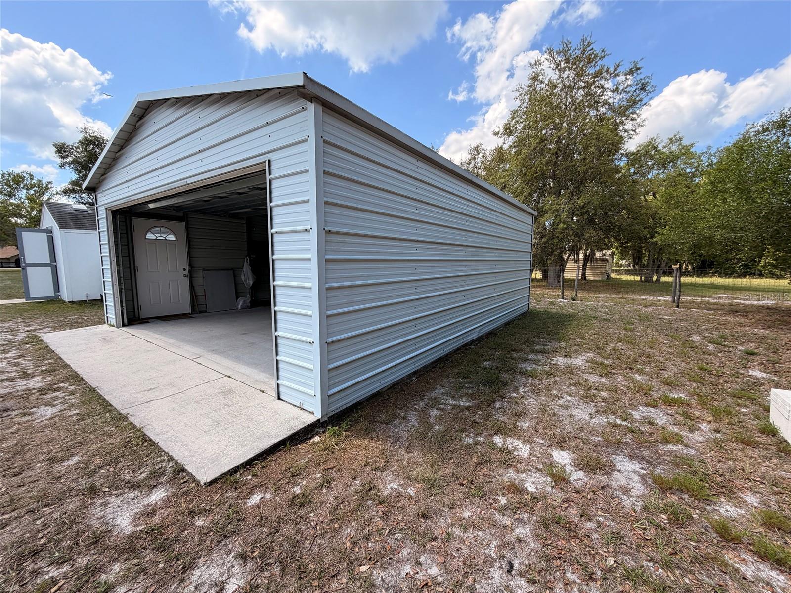 472 SHAW LAKE RD, PIERSON, FL, 32180