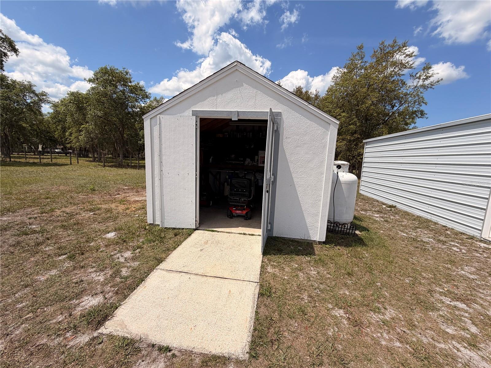 472 SHAW LAKE RD, PIERSON, FL, 32180