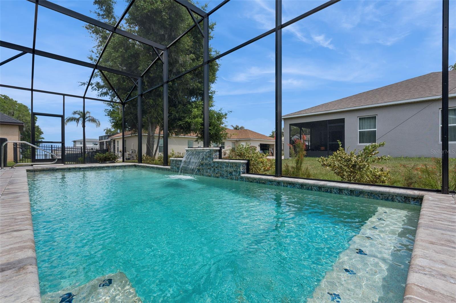 714 OAKS SHORES RD, LEESBURG, FL, 34748