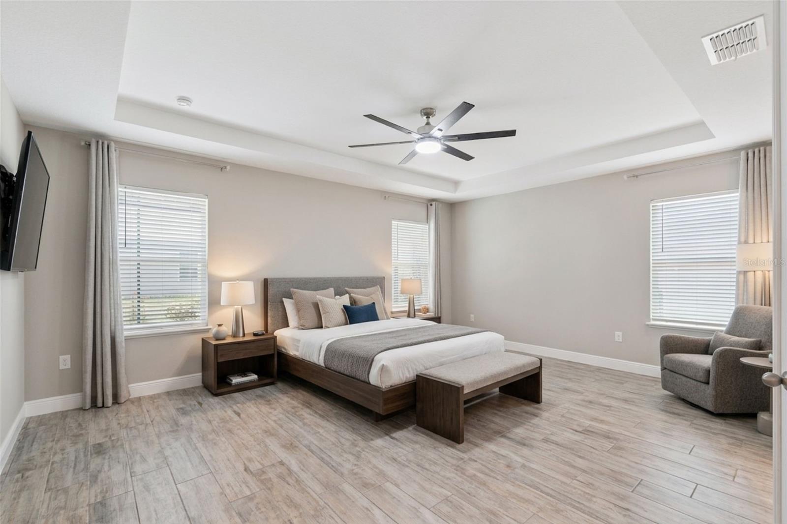 714 OAKS SHORES RD, LEESBURG, FL, 34748