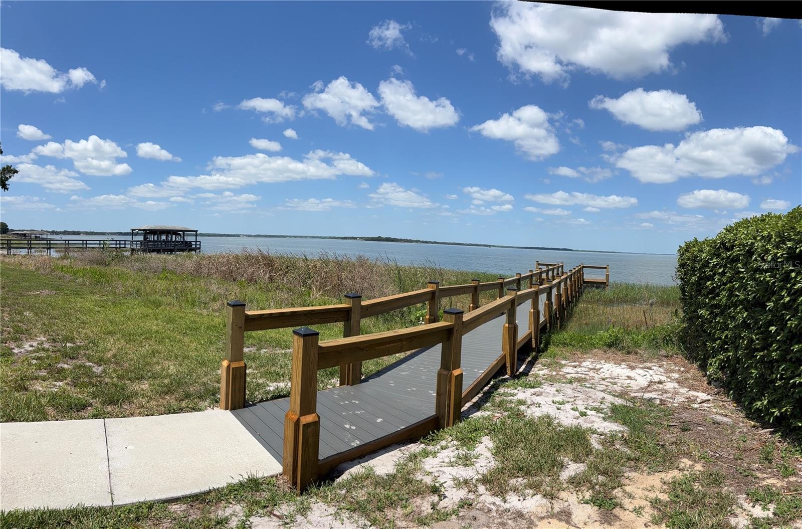 714 OAKS SHORES RD, LEESBURG, FL, 34748