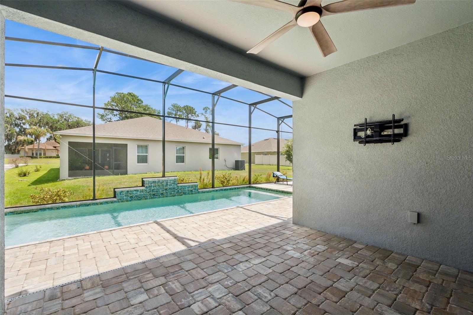 714 OAKS SHORES RD, LEESBURG, FL, 34748