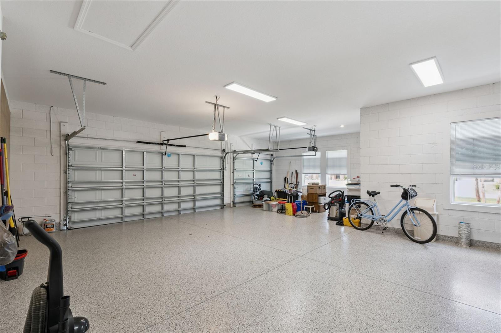 714 OAKS SHORES RD, LEESBURG, FL, 34748