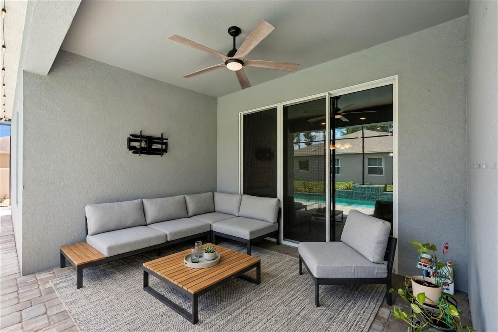 714 OAKS SHORES RD, LEESBURG, FL, 34748