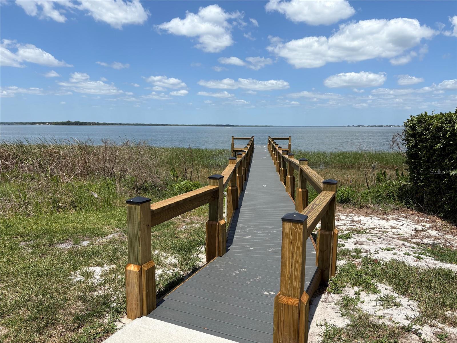 714 OAKS SHORES RD, LEESBURG, FL, 34748