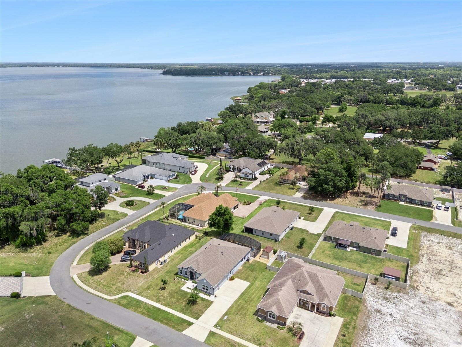 714 OAKS SHORES RD, LEESBURG, FL, 34748