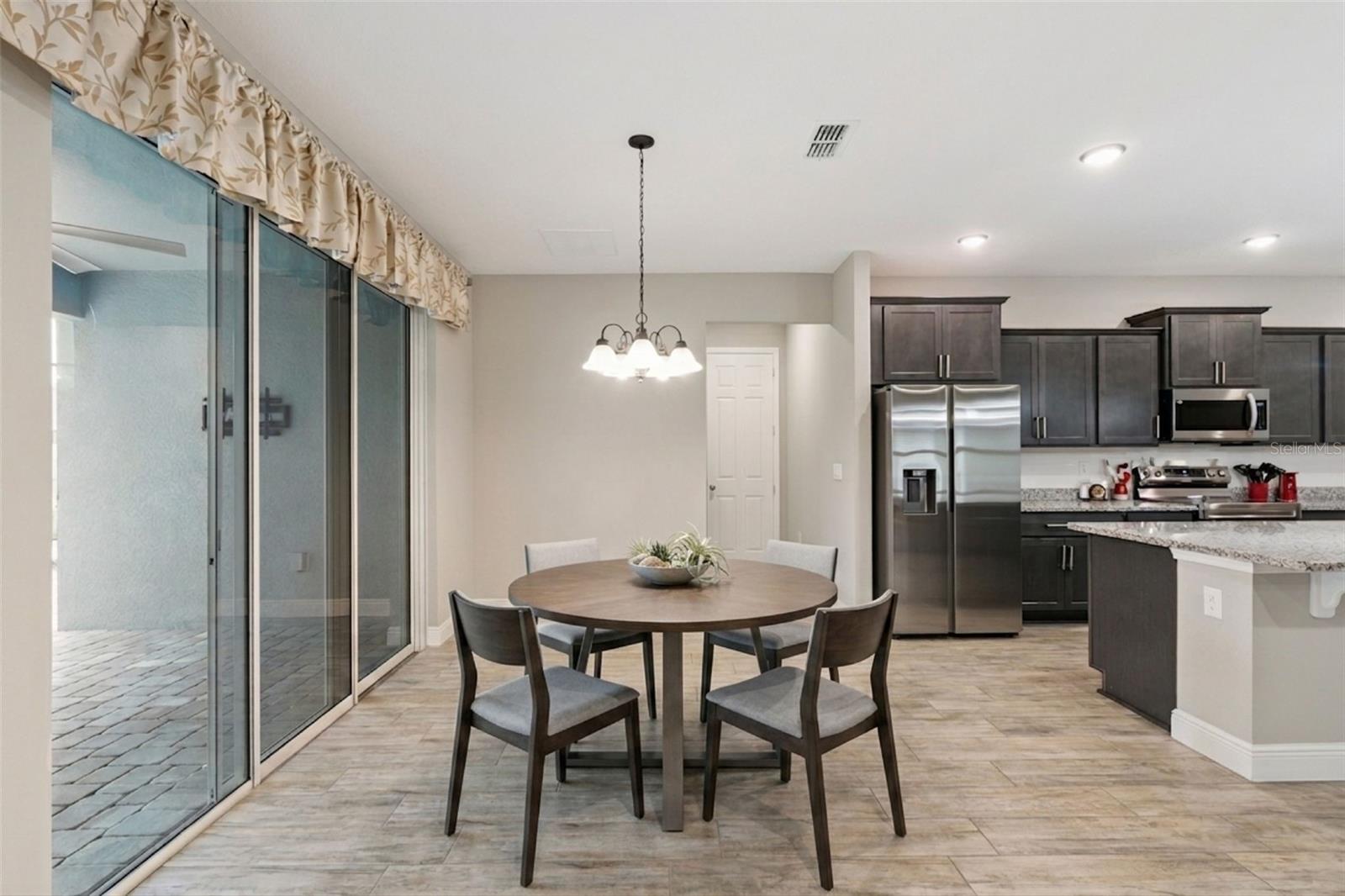 714 OAKS SHORES RD, LEESBURG, FL, 34748