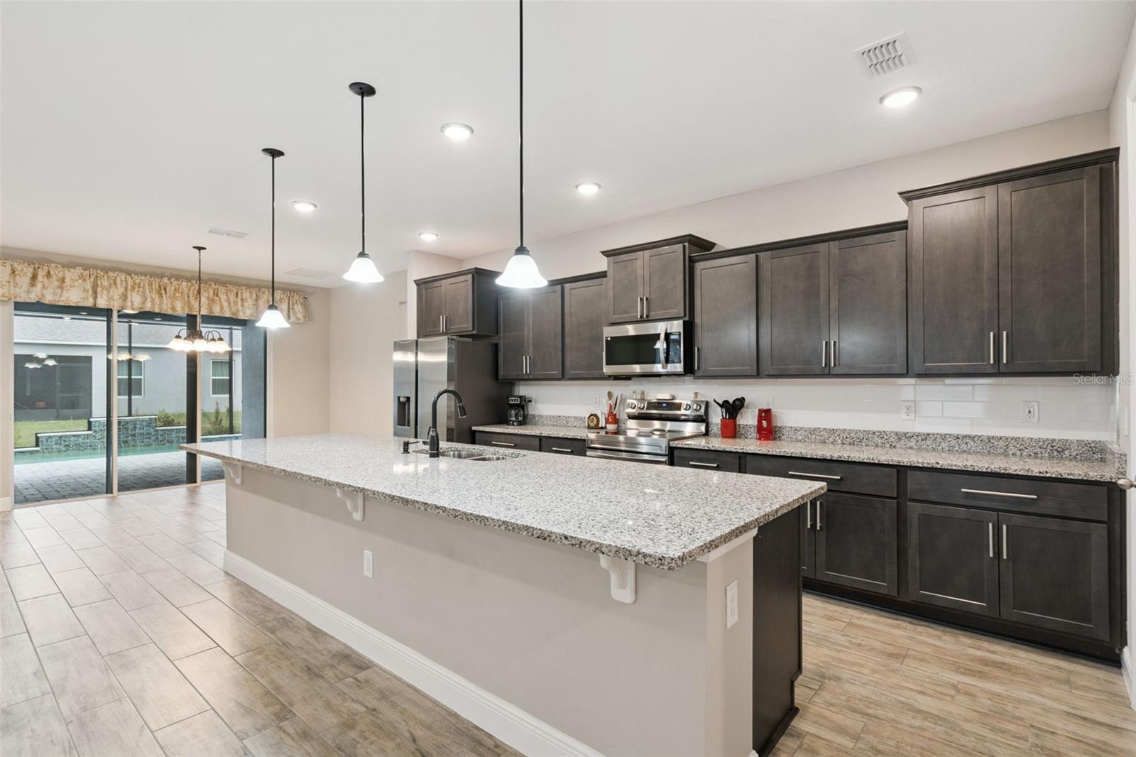 714 OAKS SHORES RD, LEESBURG, FL, 34748