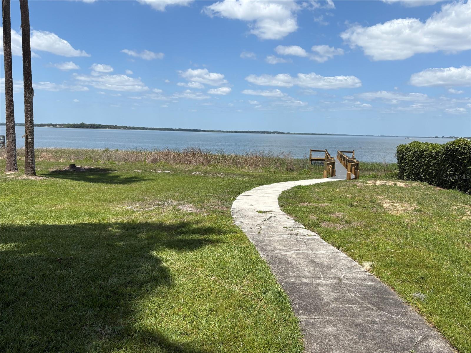 714 OAKS SHORES RD, LEESBURG, FL, 34748