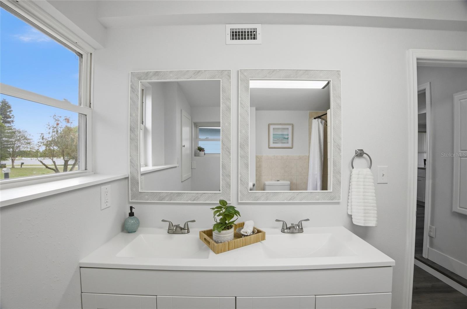 1511 4TH ST SW, LARGO, FL, 33770