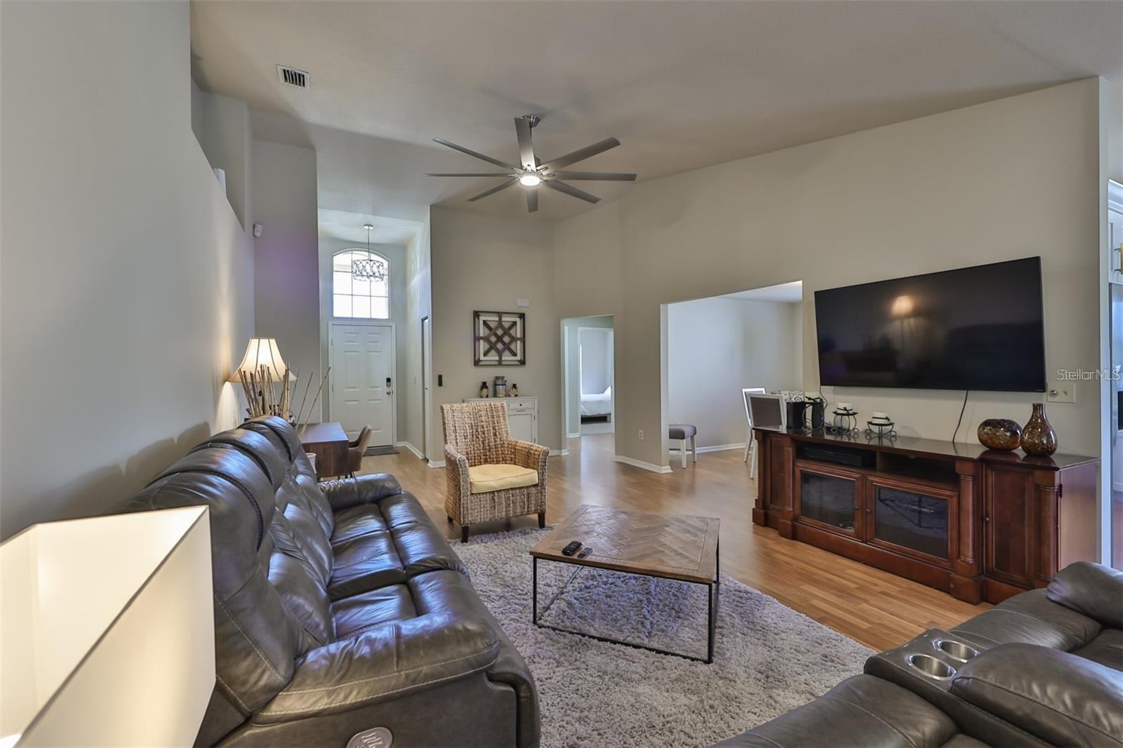 128 LOOKOUT DR, APOLLO BEACH, FL, 33572