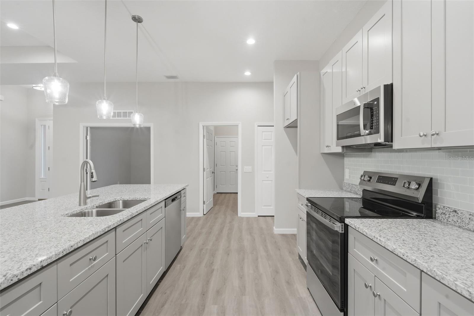 3 AMIGOS RD, DEBARY, FL, 32713