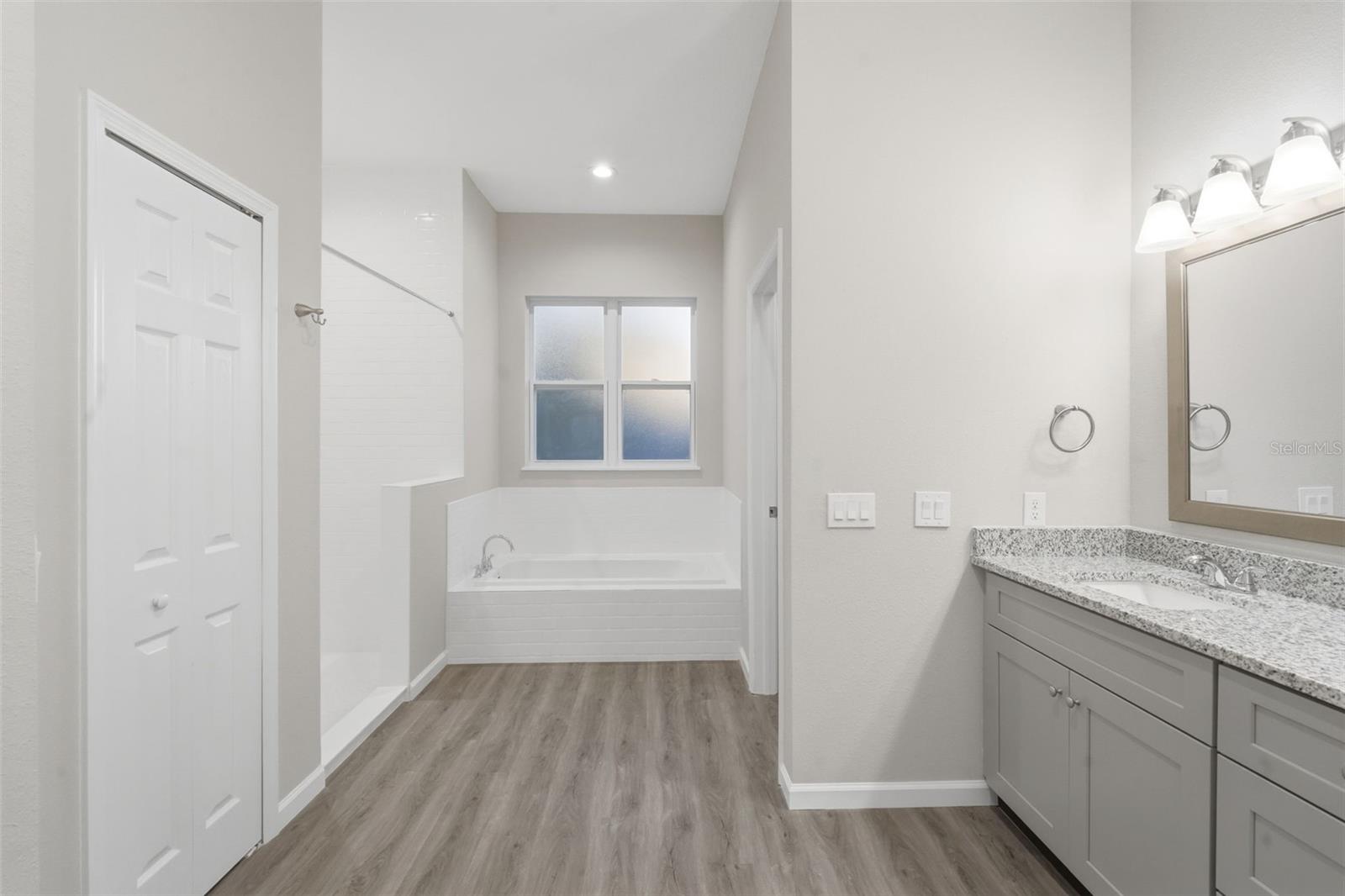 3 AMIGOS RD, DEBARY, FL, 32713