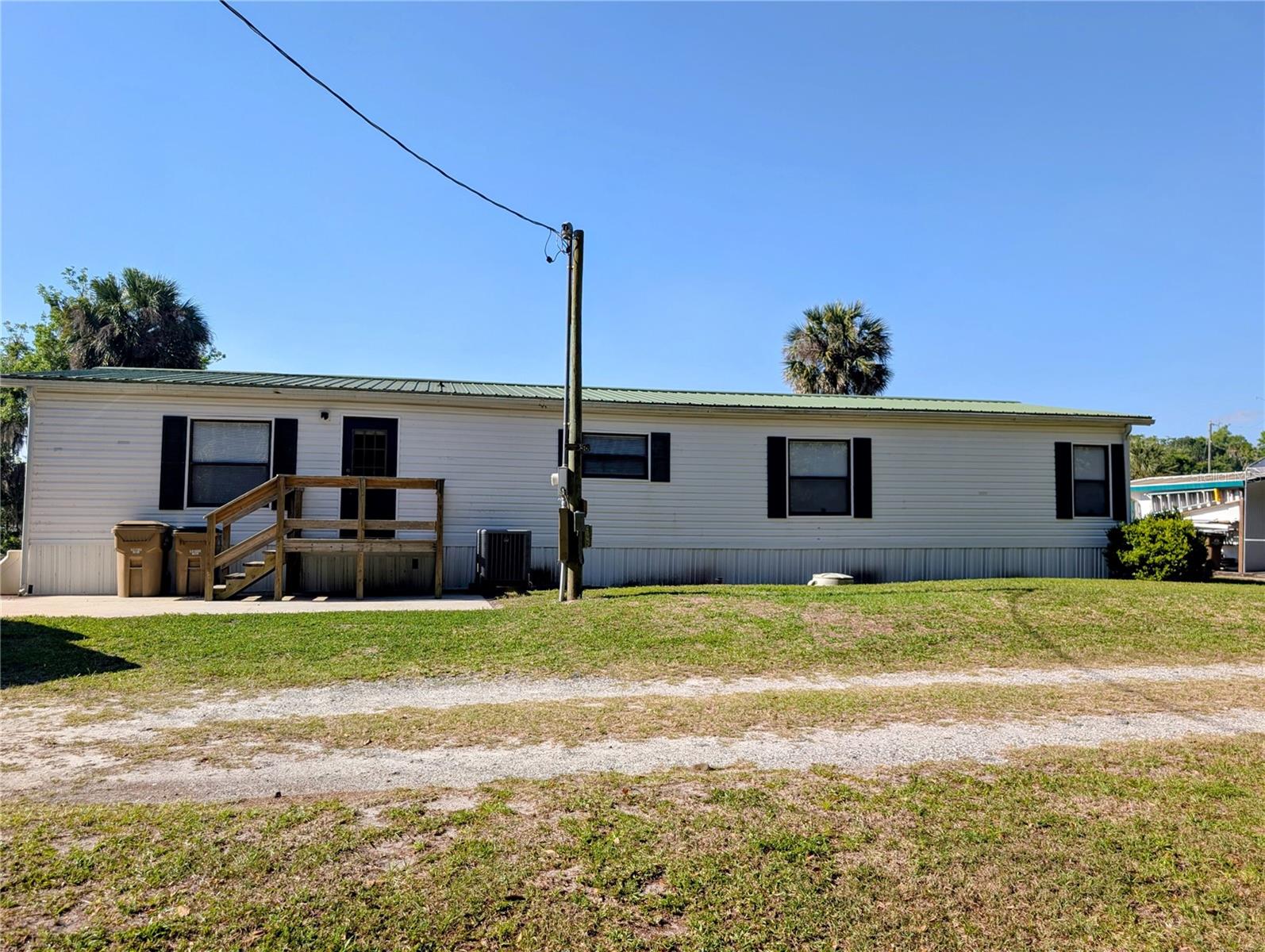 25836 MANHATTAN LN, ASTOR, FL, 32102