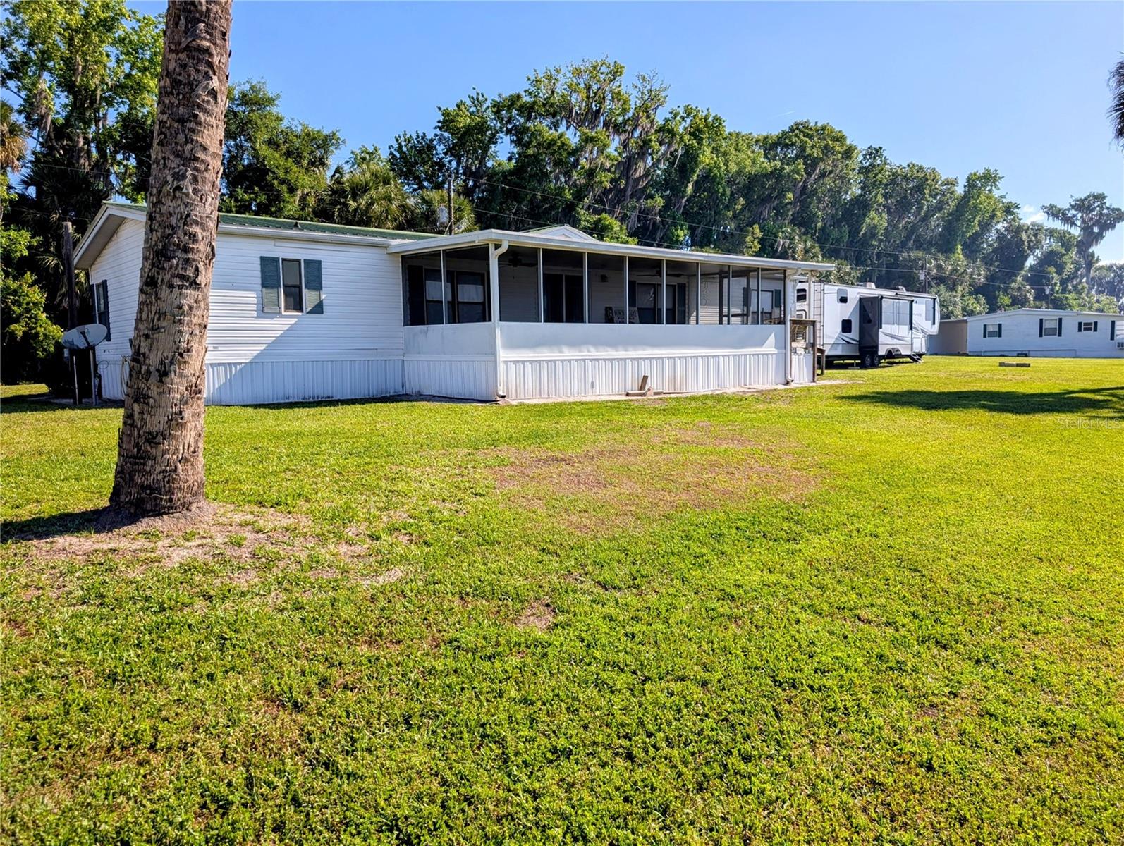 25836 MANHATTAN LN, ASTOR, FL, 32102