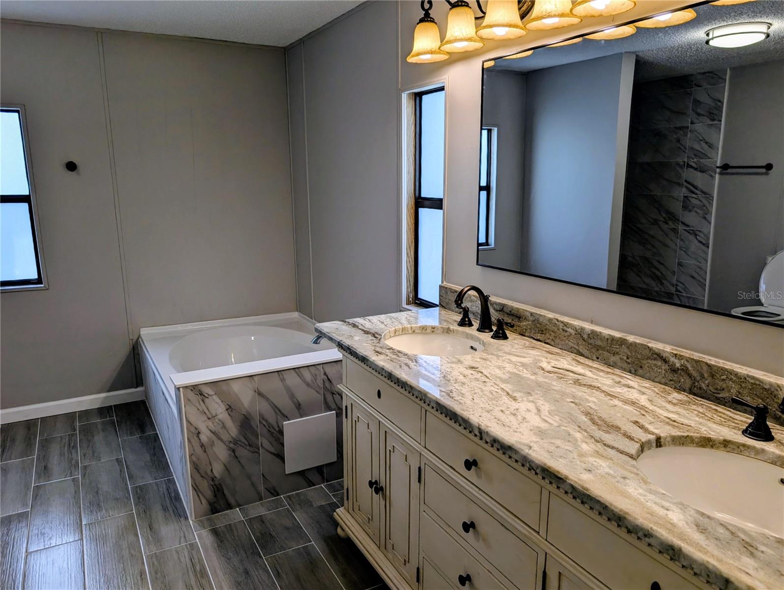 25836 MANHATTAN LN, ASTOR, FL, 32102