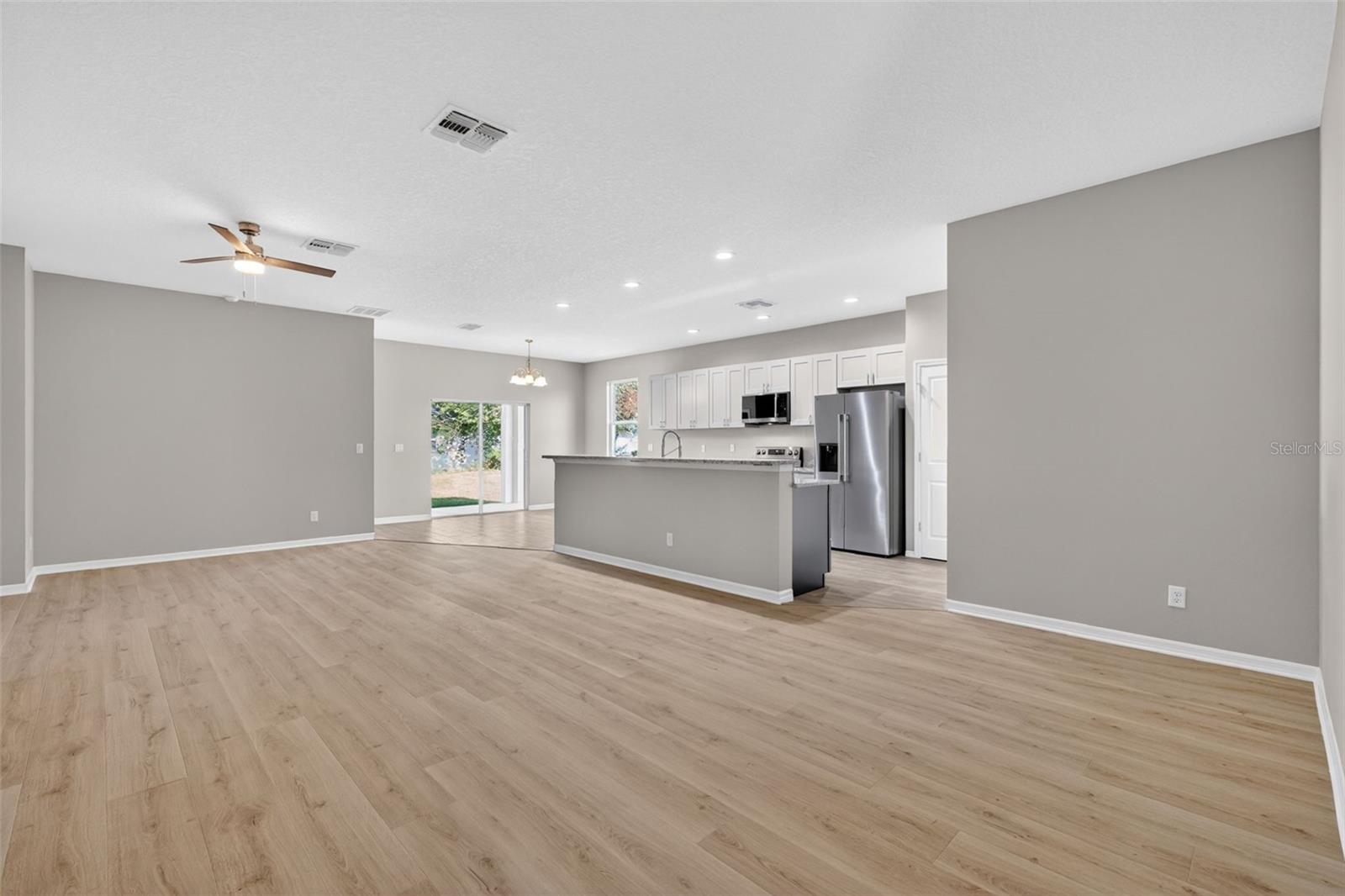 38905 PINE ST, UMATILLA, FL, 32784