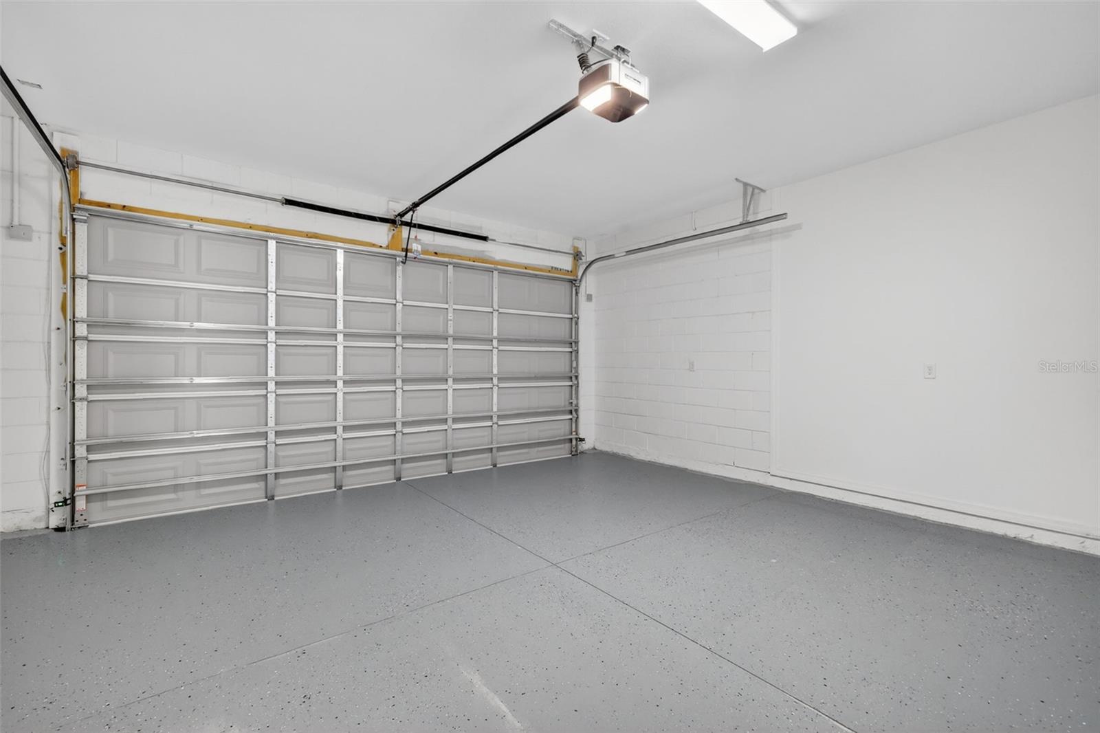 38905 PINE ST, UMATILLA, FL, 32784