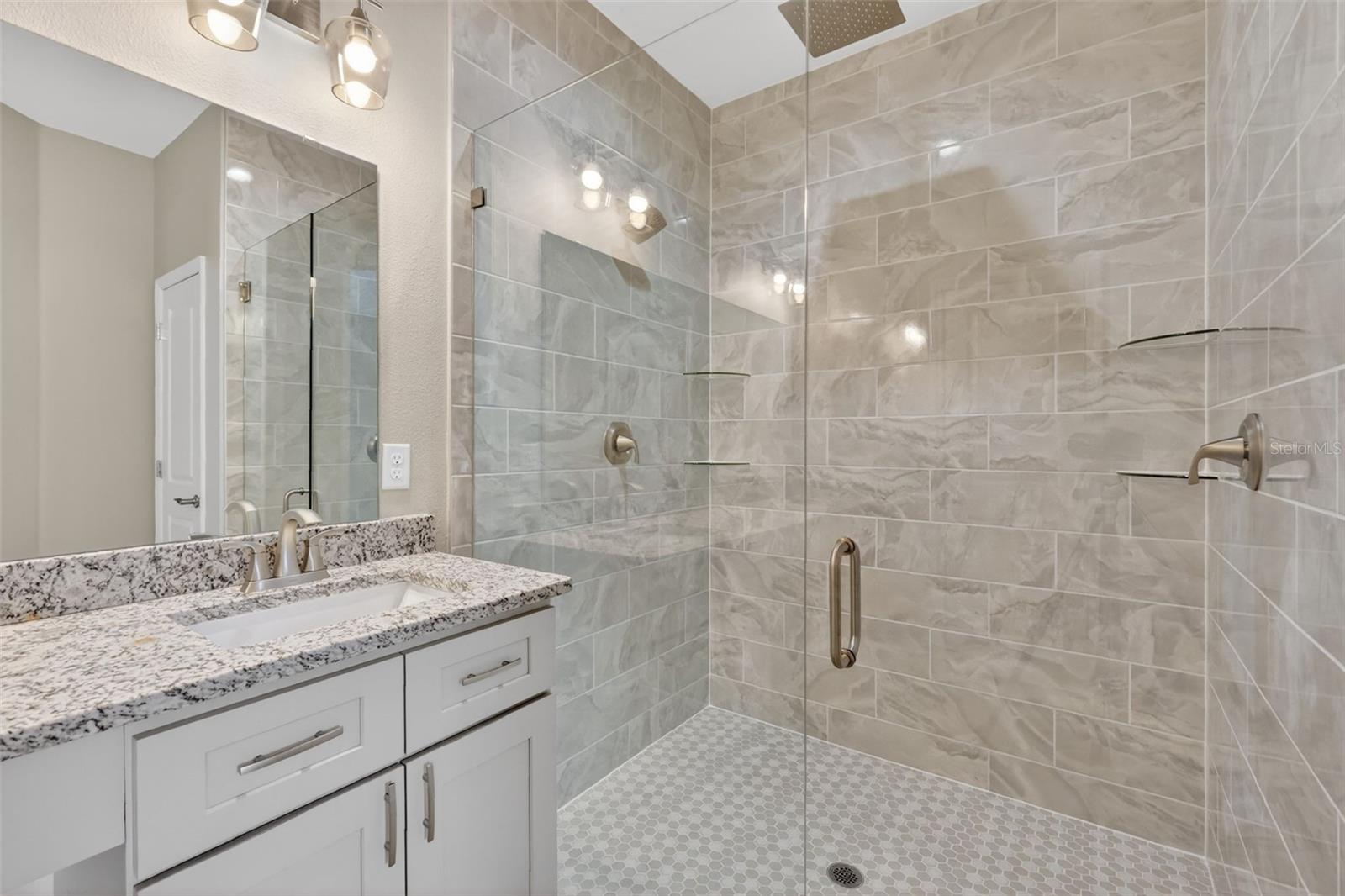 38905 PINE ST, UMATILLA, FL, 32784