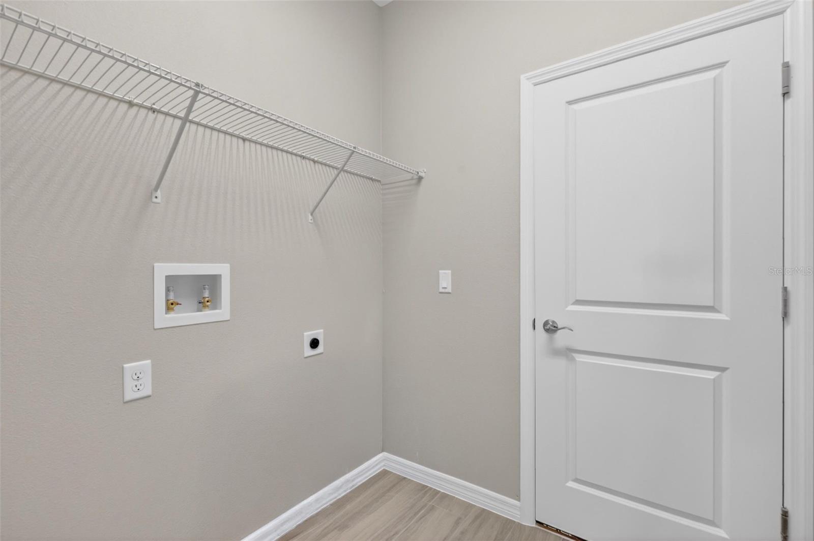 38905 PINE ST, UMATILLA, FL, 32784