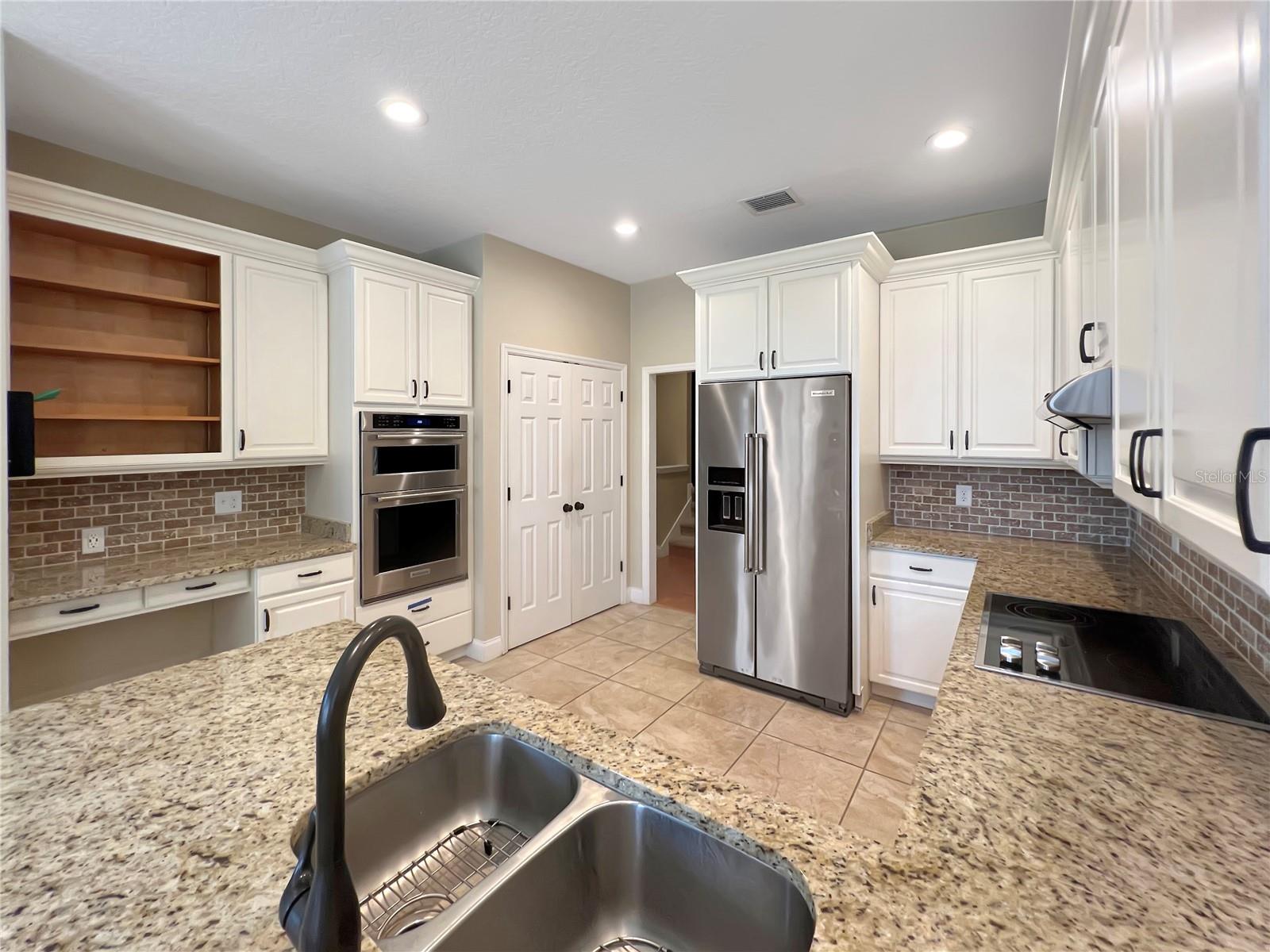 8537 REDLEAF LN, ORLANDO, FL, 32819