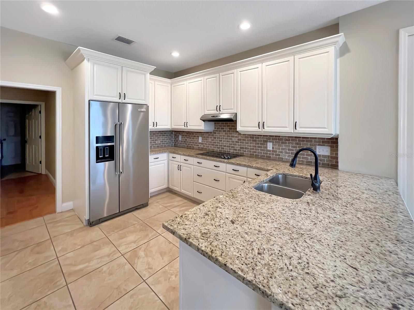 8537 REDLEAF LN, ORLANDO, FL, 32819