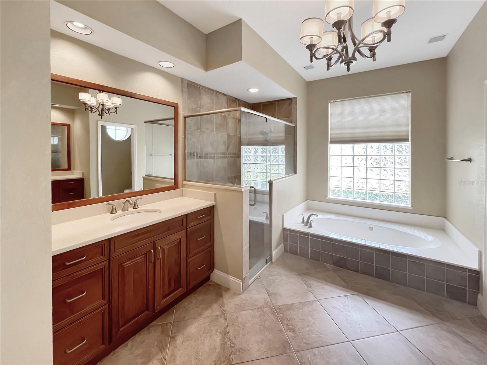 8537 REDLEAF LN, ORLANDO, FL, 32819