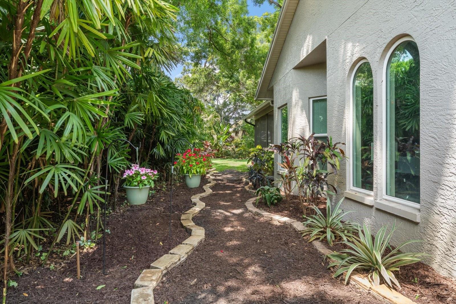 1211 WILLOWICK CIR, SAFETY HARBOR, FL, 34695