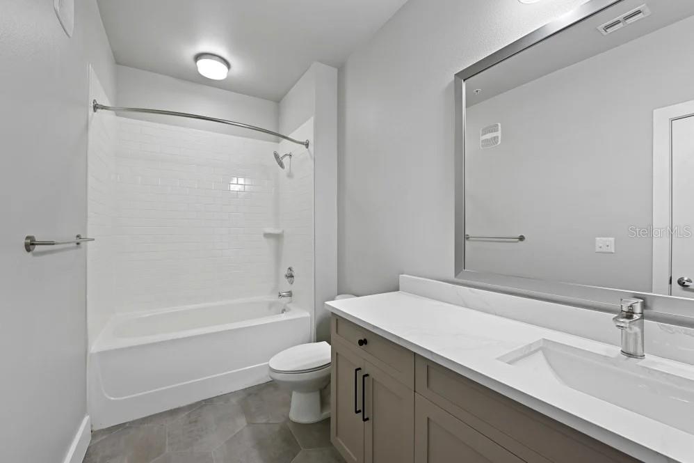 776-1 N ORANGE AVE, ORLANDO, FL, 32801