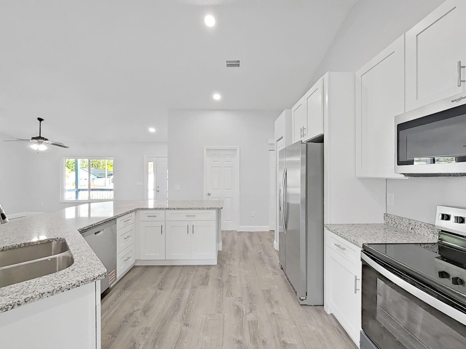 10328 RAINBOW OAKS DR, HUDSON, FL, 34667