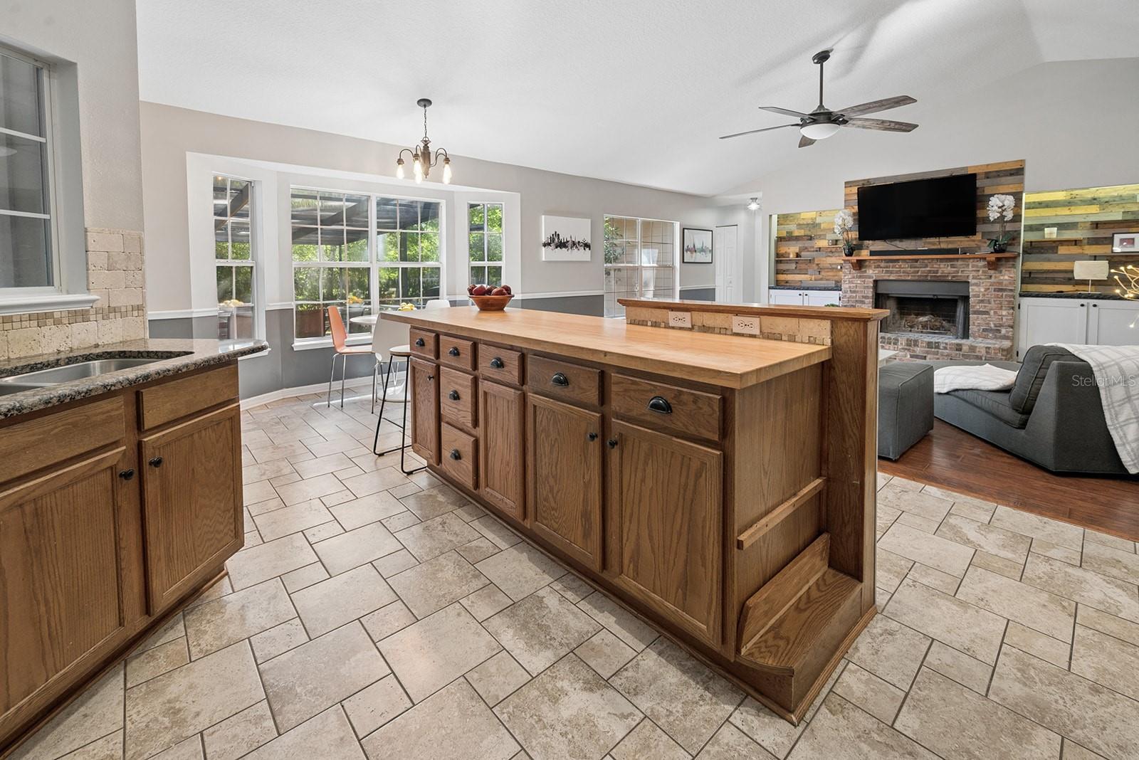 6924 SW 80TH DR, GAINESVILLE, FL, 32608